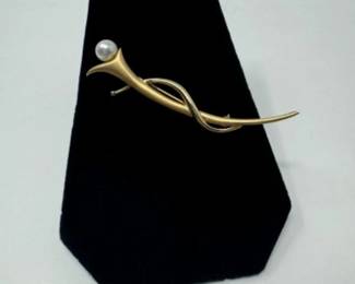 14K Gold Pearl-Embellished Pin (5.63g)	
