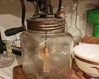 Dazey Churn & MFG. Co #40 Glass Butter Churn
