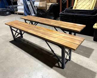 Foldable/stowable benches