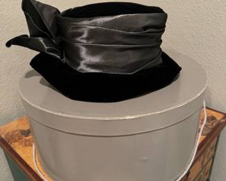 Woman's Neiman Marcus velvet hat
