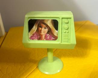 Barbie Dream House TV on stand