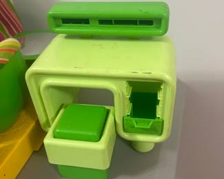 Barbie Dream House desk & chair