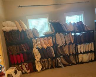 the pillow store will  be open!!