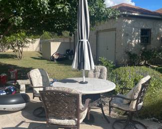 patio table -4 chairs and umbrella set 