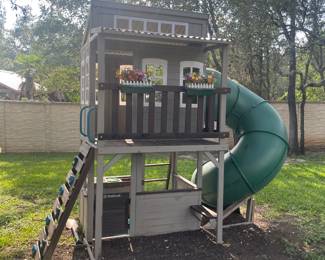 7  months old  have receipt - on this kidcraft - play house - message me on this if interested -  it does not have to be sold at this sale - so price it out and then call me to make offers i can  sell this now for the acceptable price    