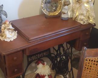 Singer sewing machine vintage 