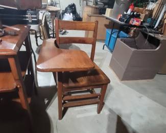 Old desk/chair