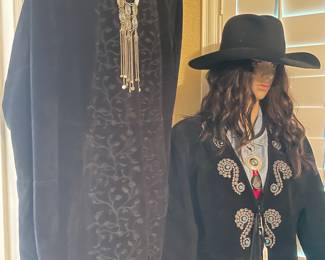 Women's clothing sizes L-XL 