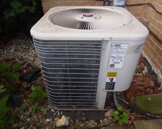 For prices & more info, copy & paste link: https://beforeudemo.com/sales-event/elmhurst-ranch-home-demolition-sale/