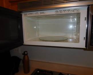 For prices & more info, copy & paste link: https://beforeudemo.com/sales-event/elmhurst-ranch-home-demolition-sale/