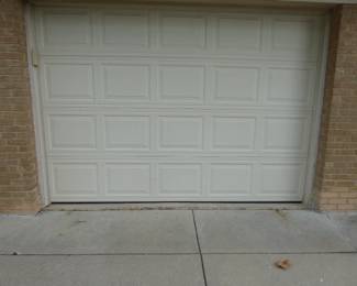 For prices & more info, copy & paste link: https://beforeudemo.com/sales-event/elmhurst-ranch-home-demolition-sale/