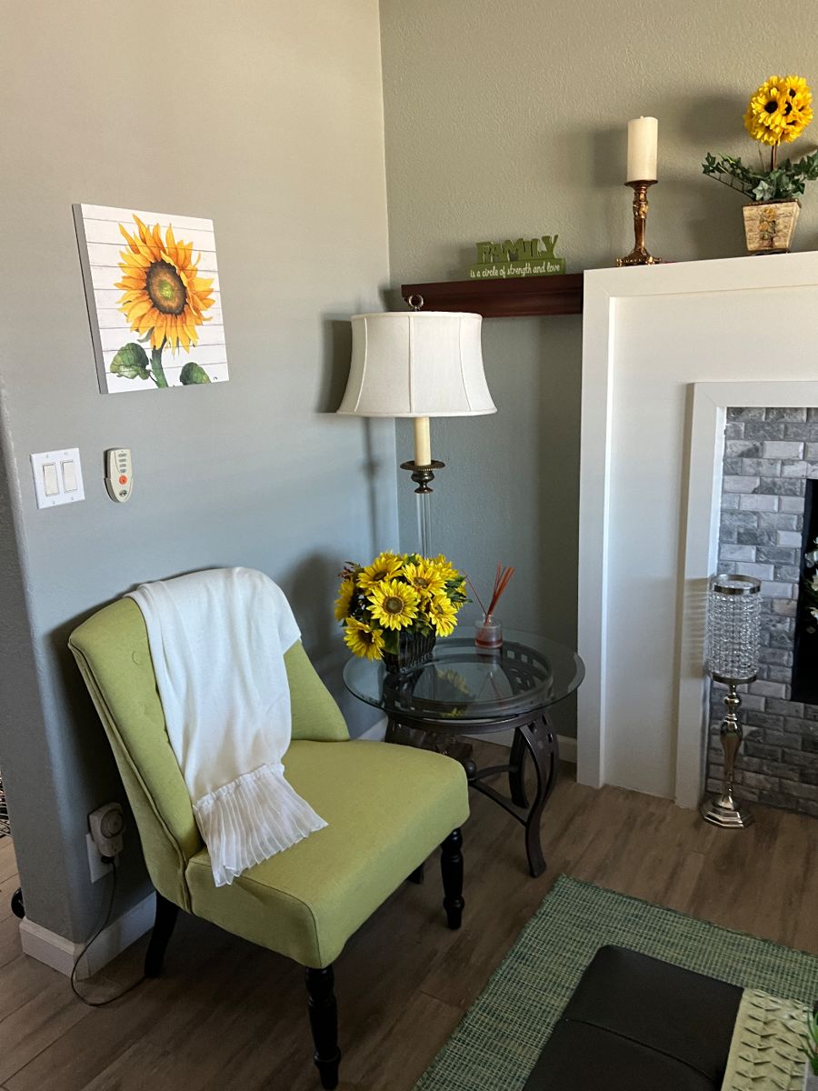 CONTEMPORARY FURNITURE AND DECOR