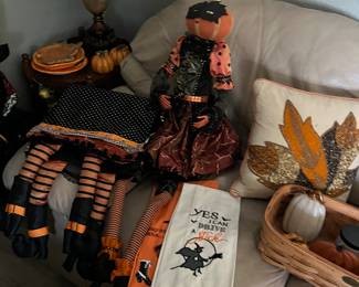 HALLOWEEN DECOR