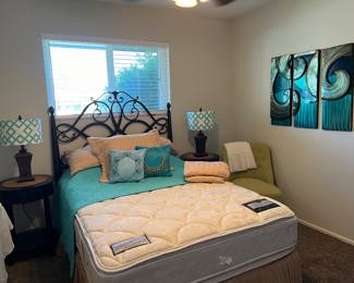 QUEEN BED, QUEEN LINENS, PAIR OF SIDE TABLES