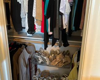 WOMENS SHOES AND CLOTHING