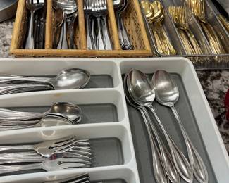 FLATWARE