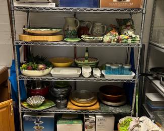 ENTERTAINMENT ITEMS, KITCHEN, ROLLING SHELVING