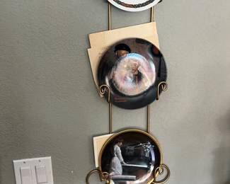 COLLECTORS PLATES (BOXES AVAILABLE TOO)