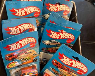 HOT WHEELS