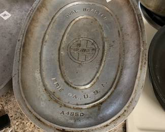 #95 Griswold Cast Aluminum Dutch Oven w/Trivet - 3 pcs $50.00