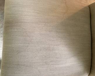 #25 Metal Base Table w/4 Chairs (3 chairs as is stains) - 42Round x 29T $150.00