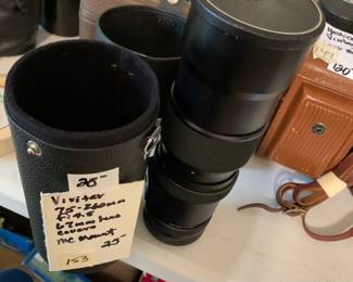 #153 Vivitar 75-260 MM Fi 4.5 67 MM lens covers MC mount $25.00