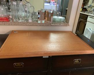#106 oak swivel tv stand for top of a cabinet 32x20x2 $30.00