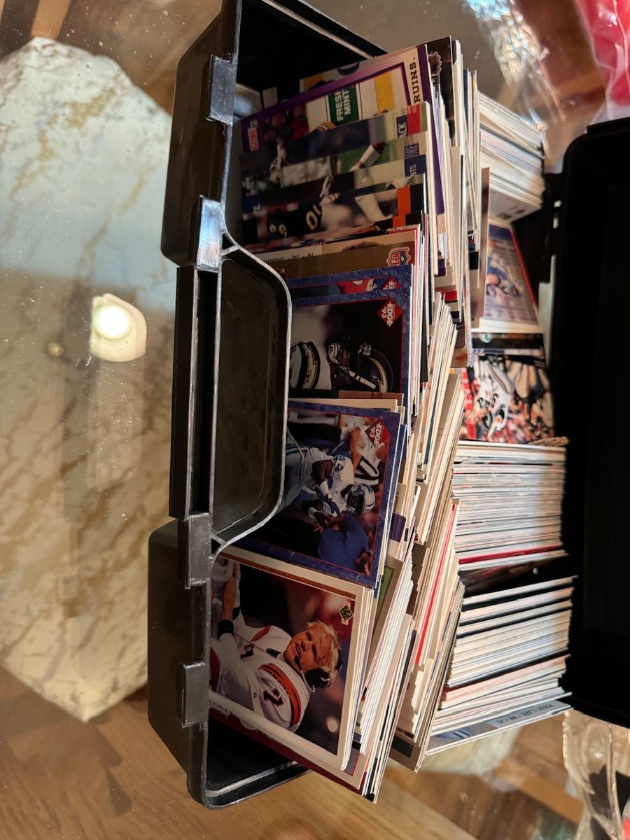 All year round estate sales in Aurora, CO starts on 10/4/2024