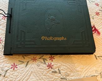 Scrap book of Victorian pictures and cards
