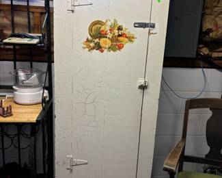 Country cubboard