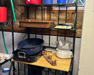 Bakers rack