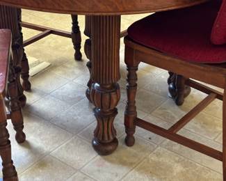 Oak dining-room table tiger oak farmhouse style. Has two leaves  that need to be refinished 