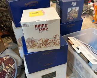 Lilliput Lane houses