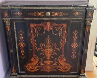 58 NapoleonIIIParlourCabinet