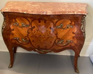 77 FrenchLouisXIVBombeChestwithMarquetryPinkMarbleTop