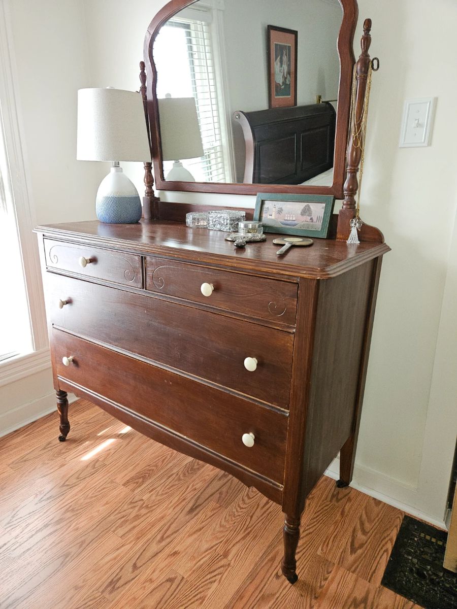 All American Pickers Moving Sale by TLC starts on 10/3/2024