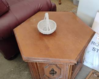 LAMP TABLE