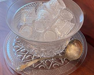 Imperial Glass punch bowl set with underplate