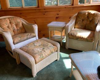 Fabulous Lloyd Flanders Wicker Porch Set,