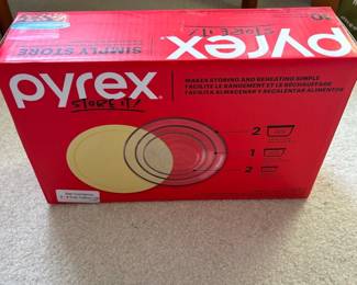 Pyrex STORE IT set