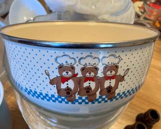 Enamelware Teddybear chefs Bowl 