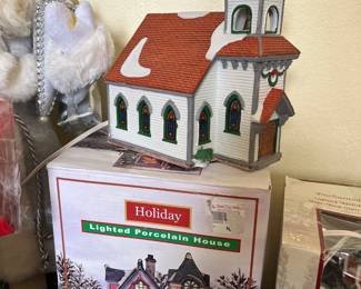 Holiday Lighted Porcelain House 