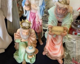 3 Wise Men Figurines 
