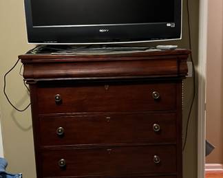Broyhill chest. Sony tv