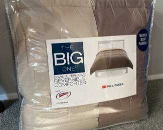 Reversible comforter