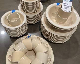 Epoch Expressions dish set