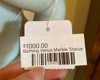 Bathing Venus Marble Statue