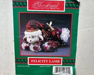 House of Lloyd Christmas Decor