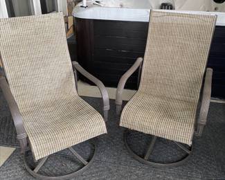 Patio chairs x3