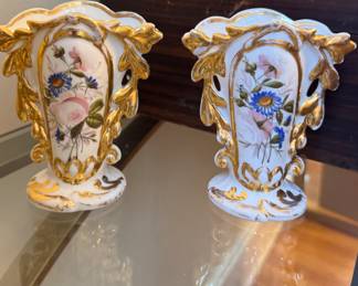 Pair of Porcelain Vases. Photo 1 of 2.